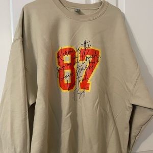 Taylor Swift, Travis Kelce 87 sweatshirt with Taylor lyric